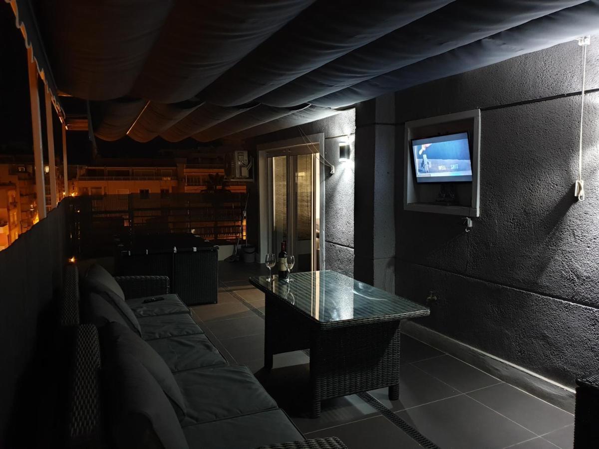 Beachside Apartment In Torrevieja Bagian luar foto
