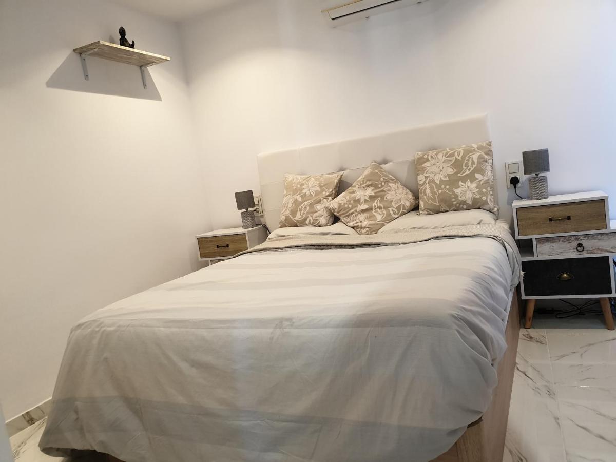 Beachside Apartment In Torrevieja Bagian luar foto